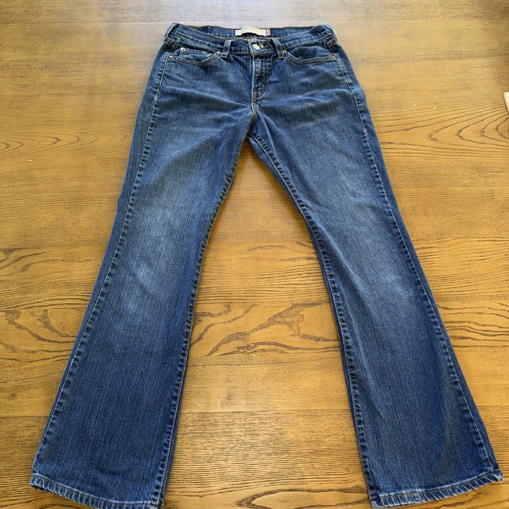 Levi's 515 Classic Bootcut Jeans Womens 6 Med Wash Denim 30 X 30 EUC Cool Fade